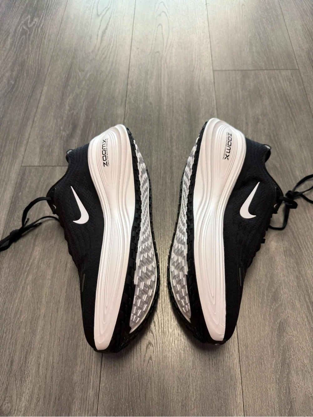 Men’s Size 14 WIDE Nike Vomero Plus Black White Wide Running Shoes IH3251-120